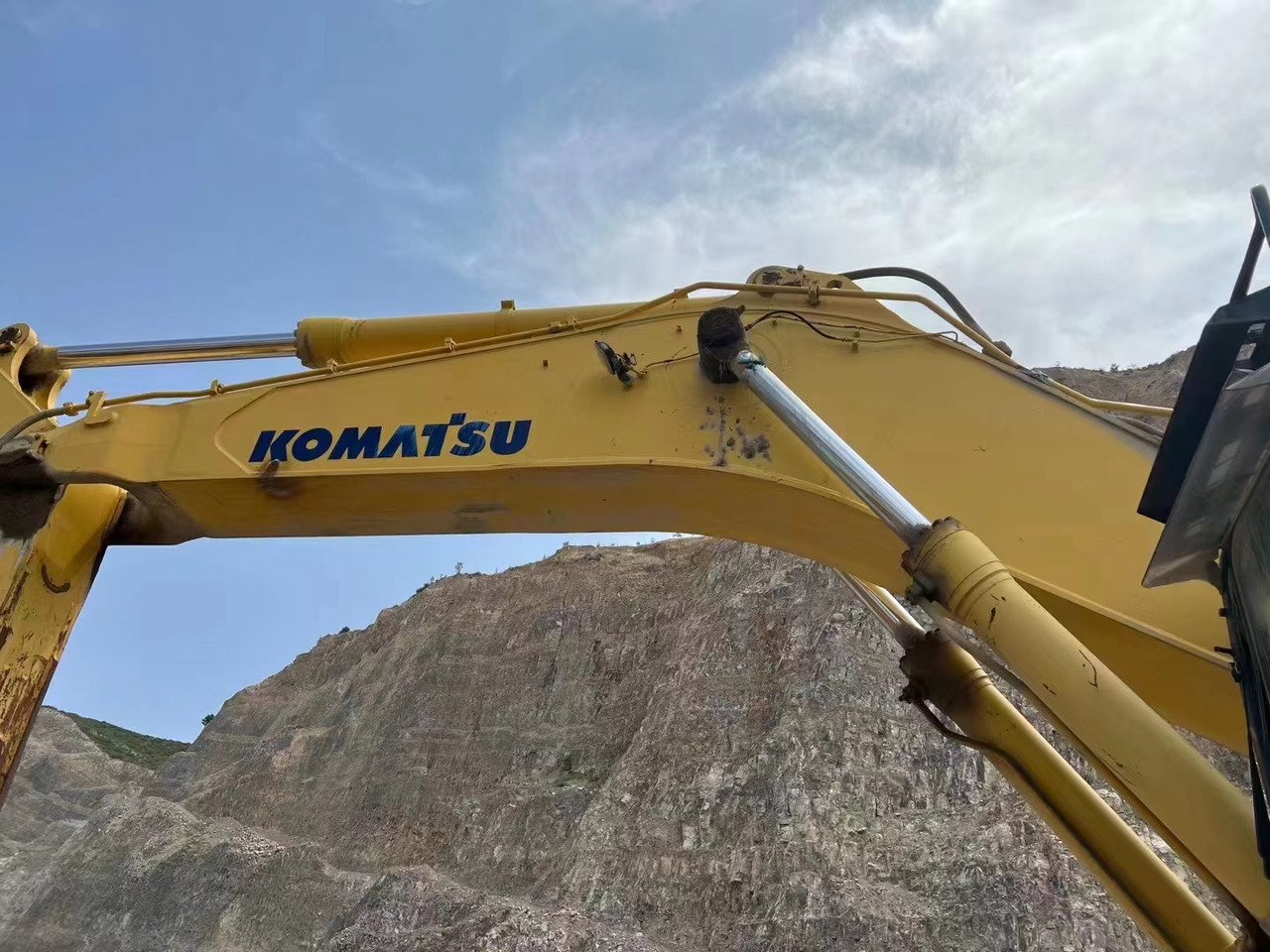 KOMATSU PC700 - Pelle sur chenille: photos 5 KOMATSU PC700 - Pelle sur chenille: photos 5