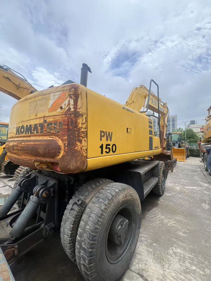 KOMATSU PW150 - Pelle sur pneus: photos 2 KOMATSU PW150 - Pelle sur pneus: photos 2