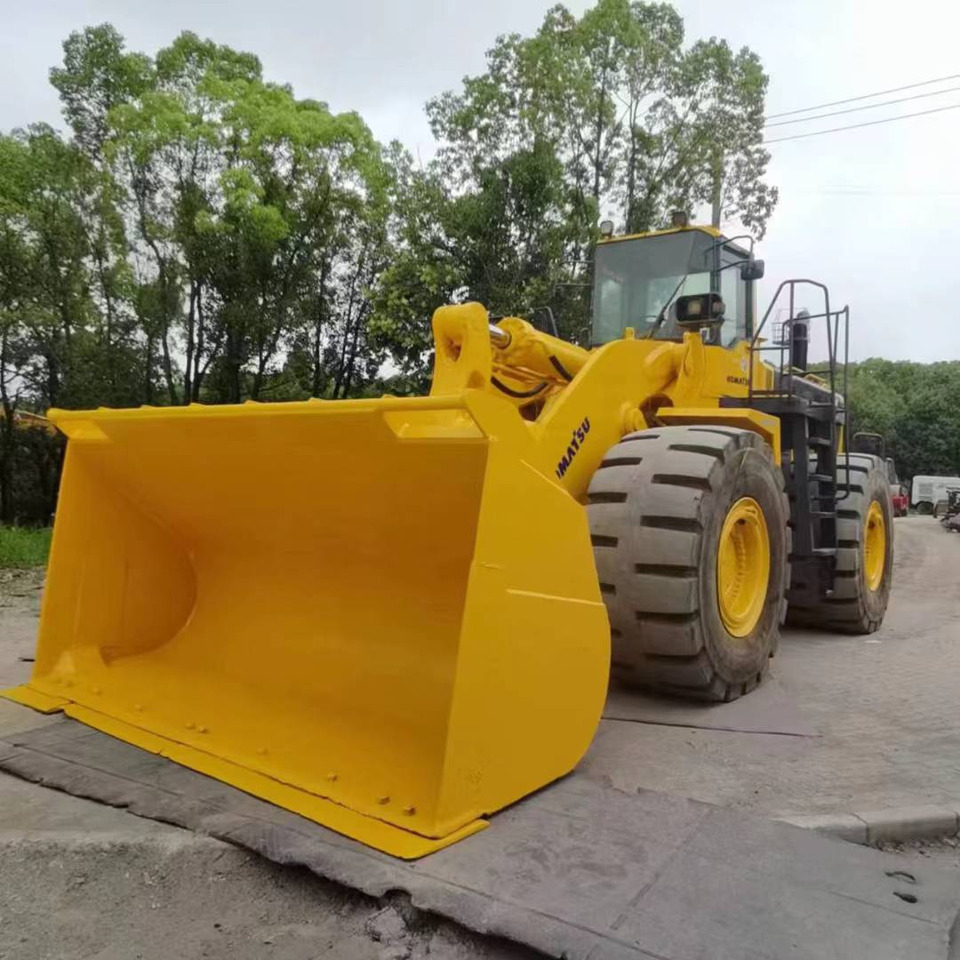 KOMATSU WA600-3 - Chargeuse sur pneus: photos 3 KOMATSU WA600-3 - Chargeuse sur pneus: photos 3