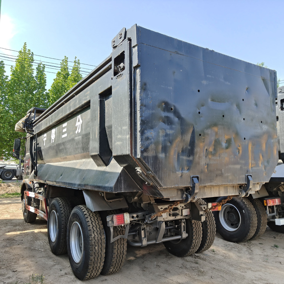 SINOTRUK Howo TX400-6x4 - Camion benne: photos 4 SINOTRUK Howo TX400-6x4 - Camion benne: photos 4