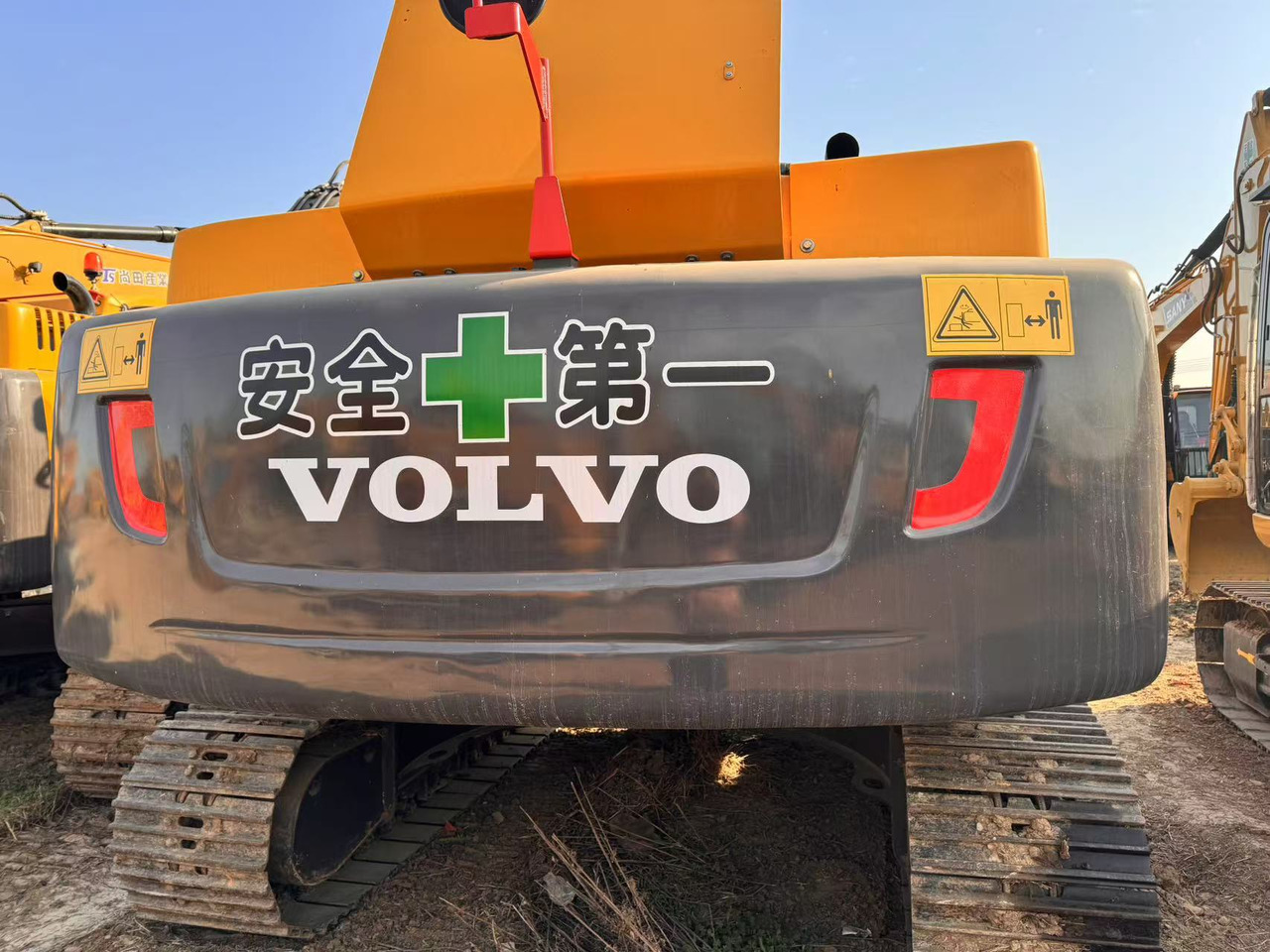 VOLVO EC250D - Pelle sur chenille: photos 5 VOLVO EC250D - Pelle sur chenille: photos 5