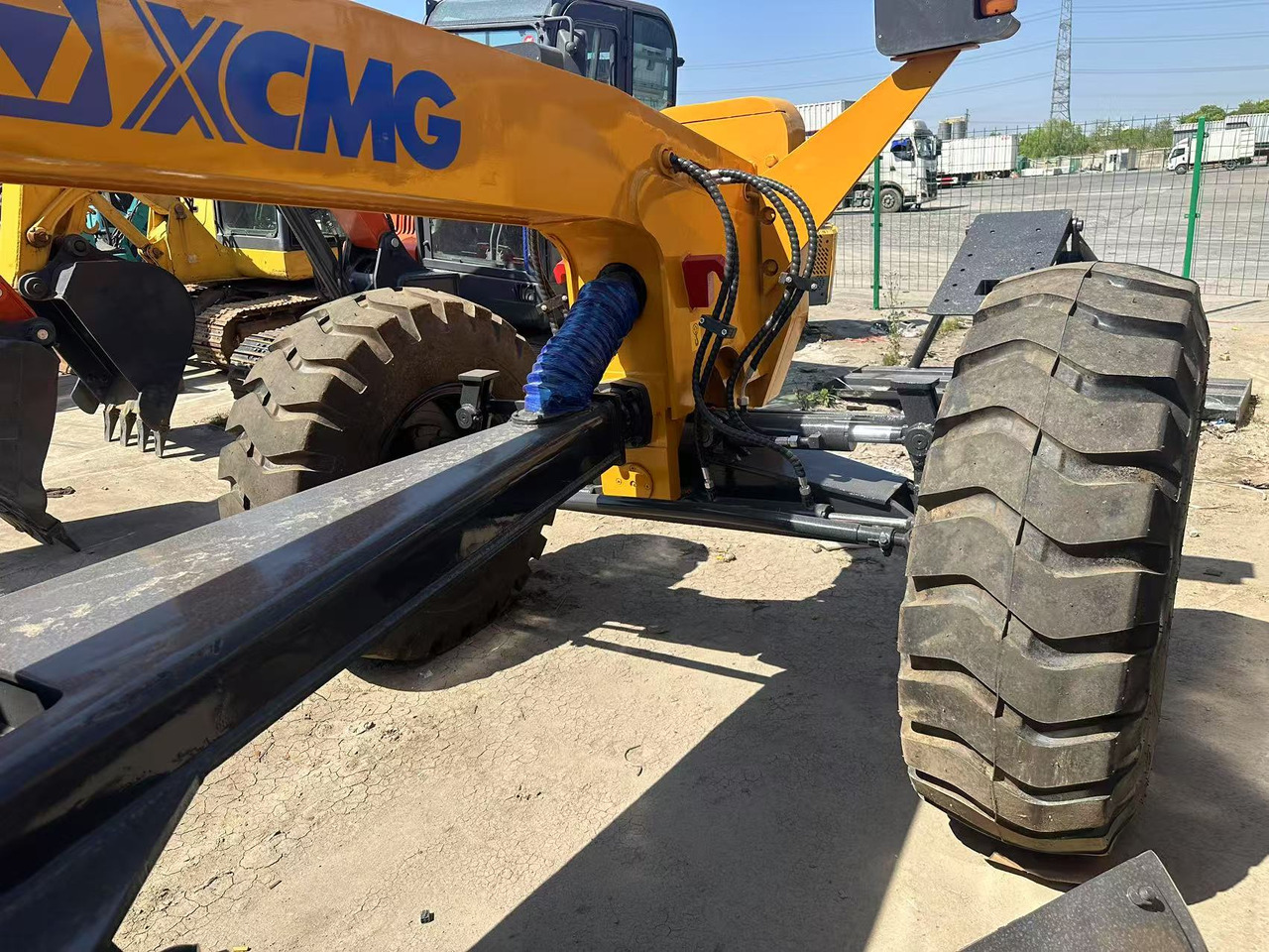 XCMG GR1803 - Niveleuse: photos 2 XCMG GR1803 - Niveleuse: photos 2