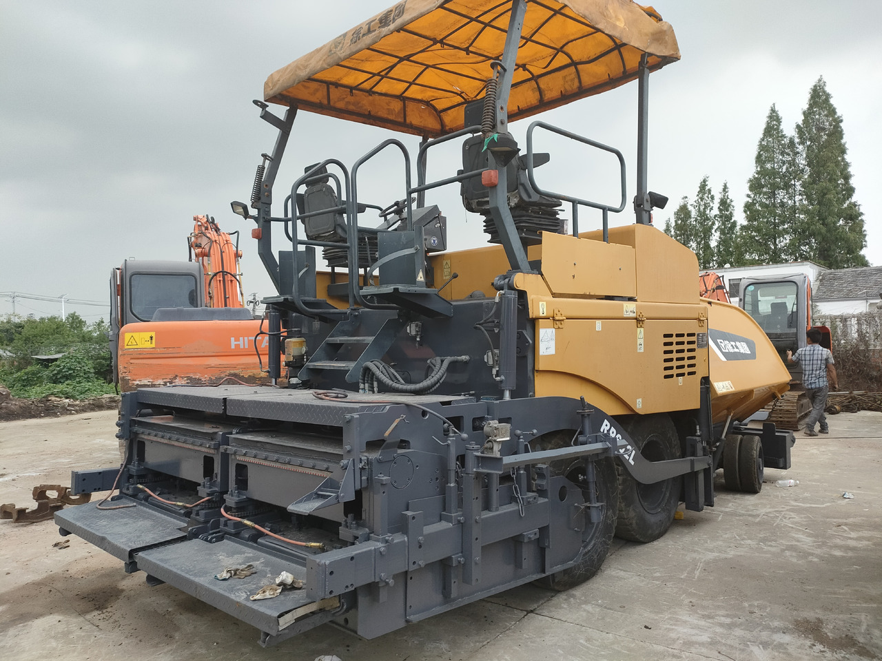 XCMG RP602L - Finisseur: photos 4 XCMG RP602L - Finisseur: photos 4