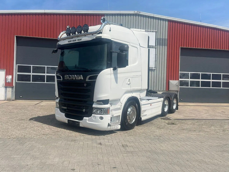 Scania R620-V8 Scania R620 6x4 - Tracteur routier: photos 1 Scania R620-V8 Scania R620 6x4 - Tracteur routier: photos 1