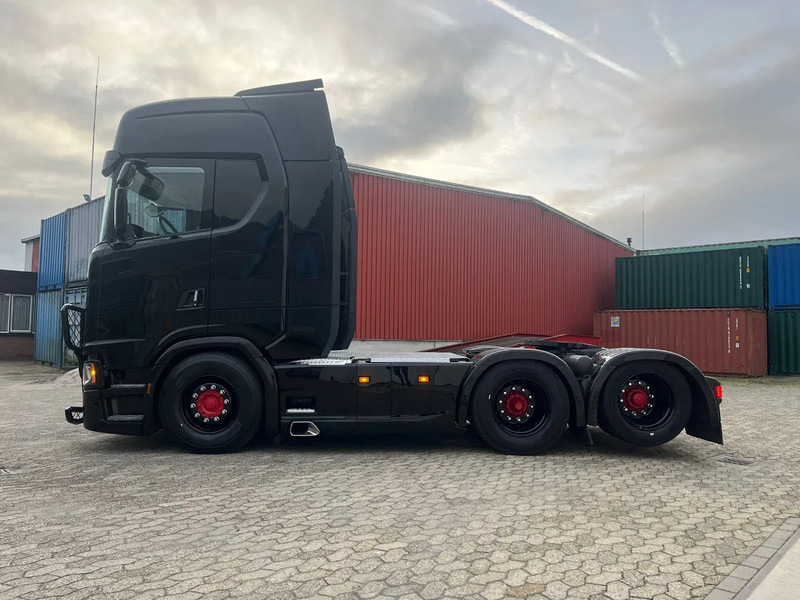 Scania S580 V8 NGS S580 v8 - Tracteur routier: photos 5 Scania S580 V8 NGS S580 v8 - Tracteur routier: photos 5