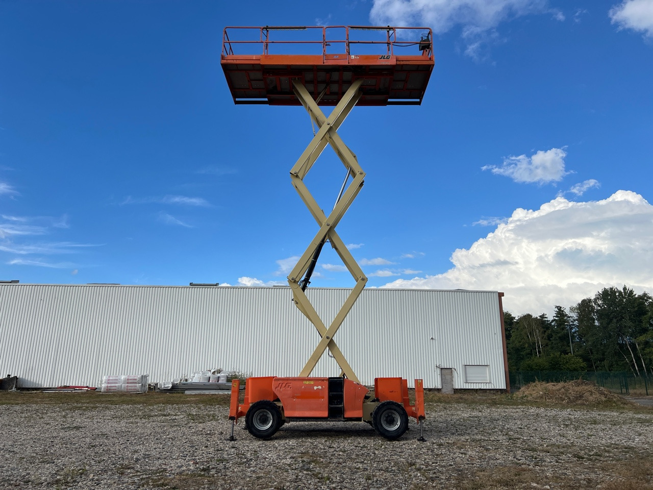 JLG 3394RT - Nacelle ciseaux: photos 2 JLG 3394RT - Nacelle ciseaux: photos 2