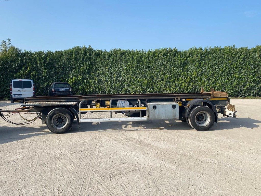 CARDI RIMORCHIO CARDI SCARRABILE PNEUMATICO - Remorque ampliroll/ Multibenne: photos 5 CARDI RIMORCHIO CARDI SCARRABILE PNEUMATICO - Remorque ampliroll/ Multibenne: photos 5