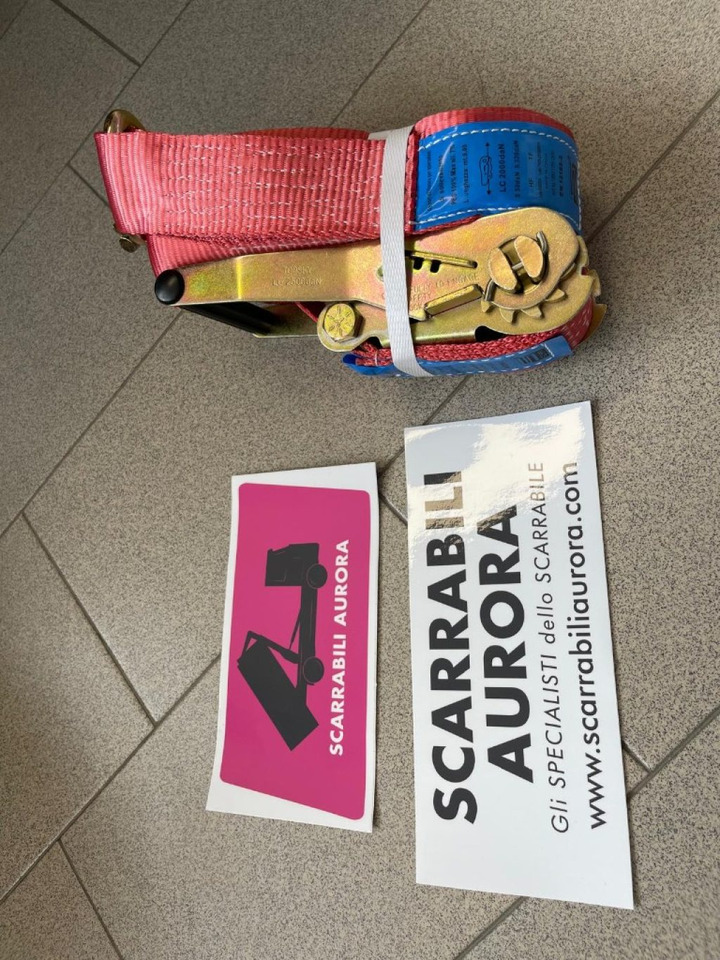 CINGHIA NUOVA PER SOLLEVAMENTO CARICHI PESANTI - Matériel de chantier: photos 1 CINGHIA NUOVA PER SOLLEVAMENTO CARICHI PESANTI - Matériel de chantier: photos 1