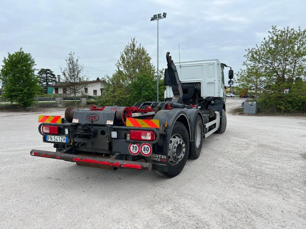 DAF CF480 SCARRABILE - Camion ampliroll: photos 4 DAF CF480 SCARRABILE - Camion ampliroll: photos 4