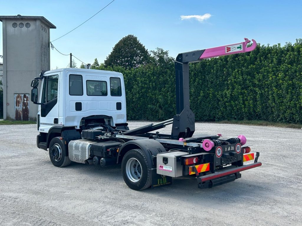 IVECO 120EL22 CON SCARRABILE NUOVO - Camion ampliroll: photos 3 IVECO 120EL22 CON SCARRABILE NUOVO - Camion ampliroll: photos 3