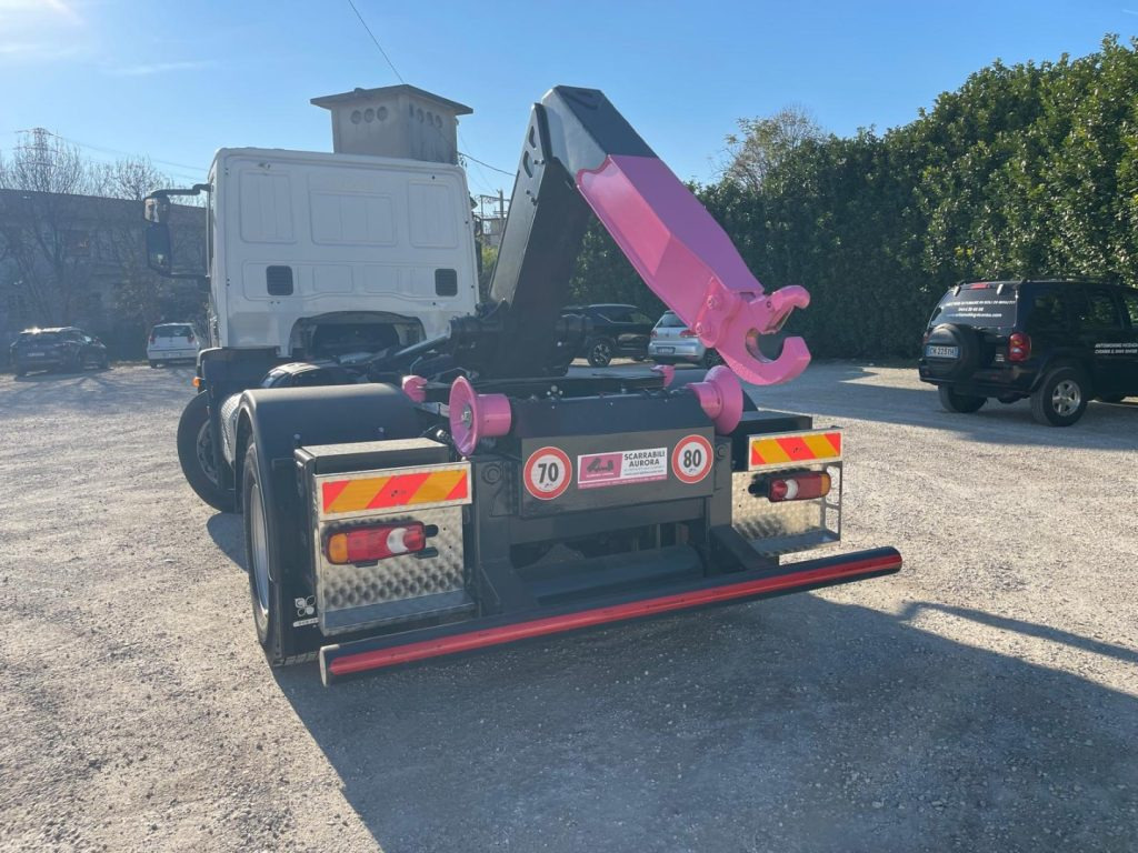 IVECO EUROCARGO 180E25 CON SCARRABILE NUOVO - Camion ampliroll: photos 5 IVECO EUROCARGO 180E25 CON SCARRABILE NUOVO - Camion ampliroll: photos 5