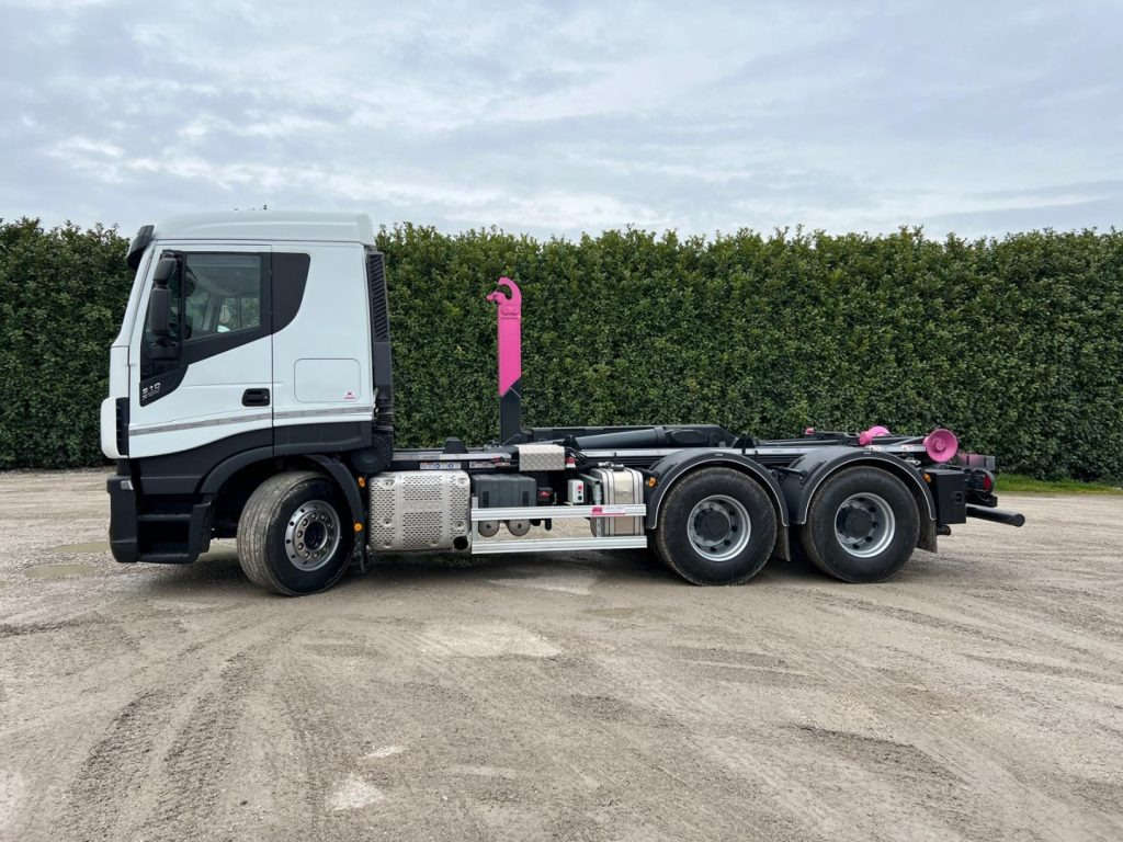 IVECO STRALIS X-WAY 510 TRAKKER SCARRABILE - Camion ampliroll: photos 2 IVECO STRALIS X-WAY 510 TRAKKER SCARRABILE - Camion ampliroll: photos 2