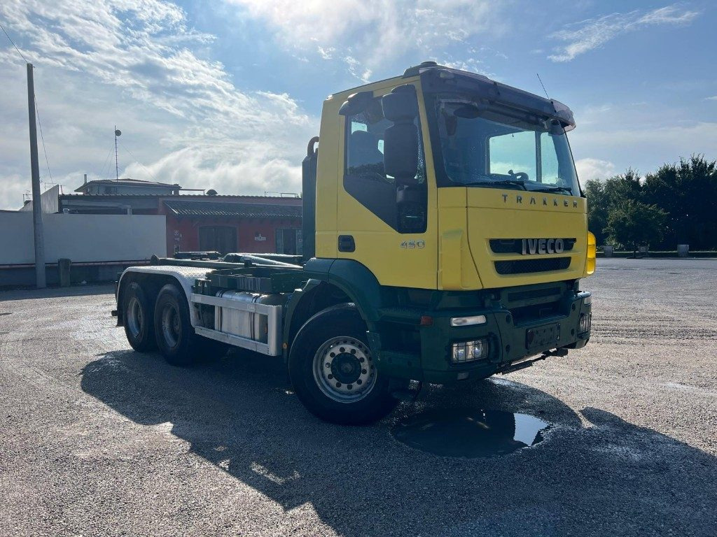 IVECO TRAKKER 450 SCARRABILE - Camion ampliroll: photos 2 IVECO TRAKKER 450 SCARRABILE - Camion ampliroll: photos 2