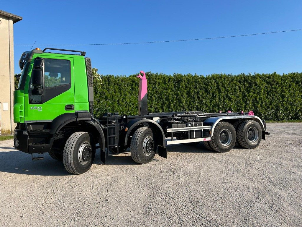 IVECO TRAKKER 450 SCARRABILE - Camion ampliroll: photos 3 IVECO TRAKKER 450 SCARRABILE - Camion ampliroll: photos 3
