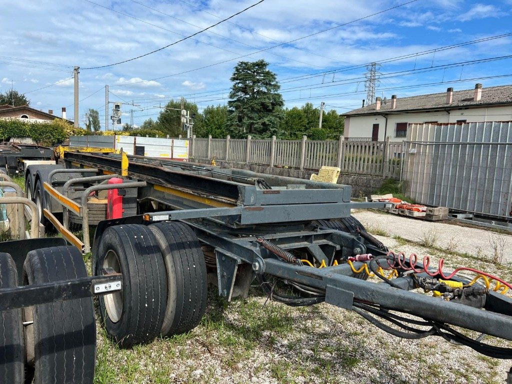 PIACENZA RIMORCHIO PIACENZA SCARRABILE BALESTRATO - Remorque ampliroll/ Multibenne: photos 4 PIACENZA RIMORCHIO PIACENZA SCARRABILE BALESTRATO - Remorque ampliroll/ Multibenne: photos 4