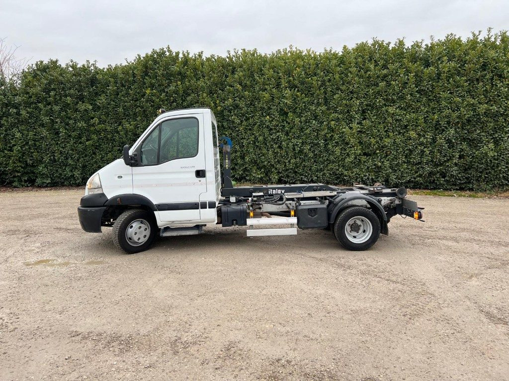 RENAULT MASCOTT SCARRABILE - Camion ampliroll: photos 1 RENAULT MASCOTT SCARRABILE - Camion ampliroll: photos 1