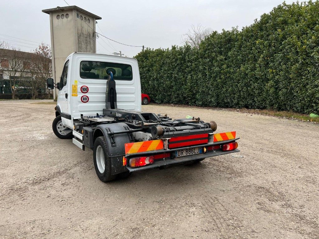RENAULT MASCOTT SCARRABILE - Camion ampliroll: photos 3 RENAULT MASCOTT SCARRABILE - Camion ampliroll: photos 3