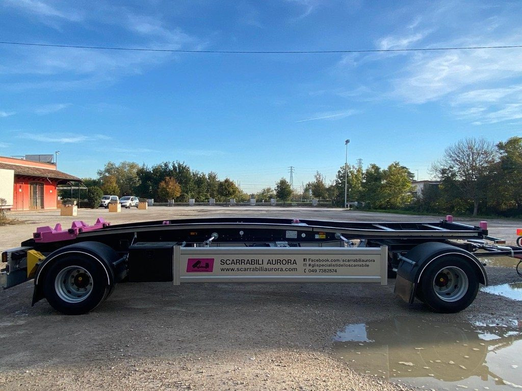 RIMORCHIO SCARRABILE IT RUNNER 20HN - Remorque ampliroll/ Multibenne: photos 5 RIMORCHIO SCARRABILE IT RUNNER 20HN - Remorque ampliroll/ Multibenne: photos 5