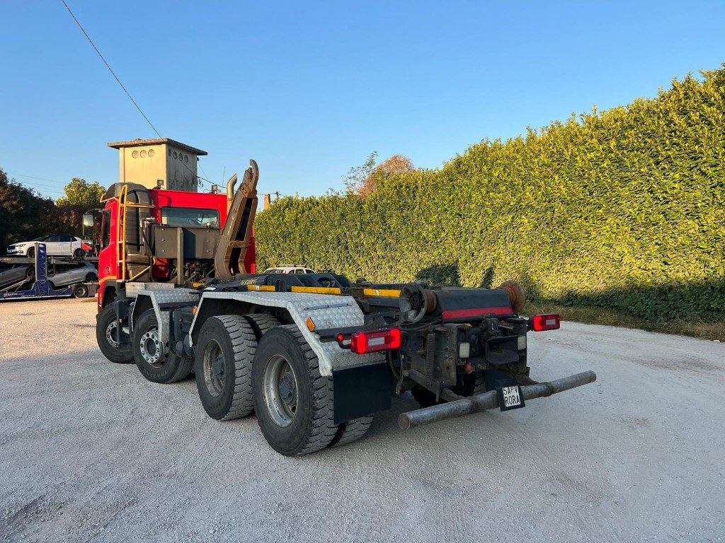 VOLVO FMX460 SCARRABILE 8X4 - Camion ampliroll: photos 4 VOLVO FMX460 SCARRABILE 8X4 - Camion ampliroll: photos 4