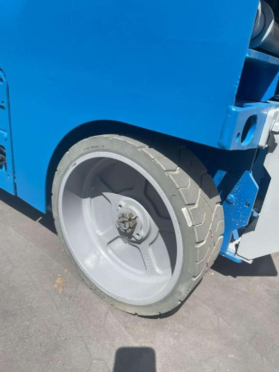 Genie GS-2632 - Nacelle ciseaux: photos 5 Genie GS-2632 - Nacelle ciseaux: photos 5