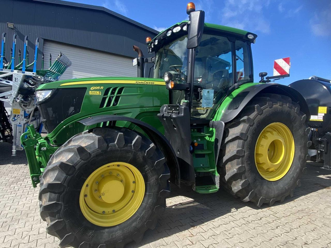 John Deere 6195R - Tracteur agricole: photos 3 John Deere 6195R - Tracteur agricole: photos 3