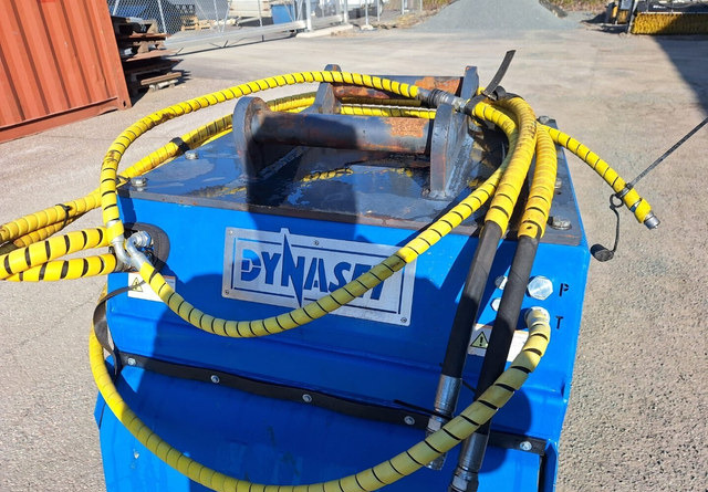 Dynaset HRVB 830-90 - Godet pour Engins de chantier: photos 3 Dynaset HRVB 830-90 - Godet pour Engins de chantier: photos 3