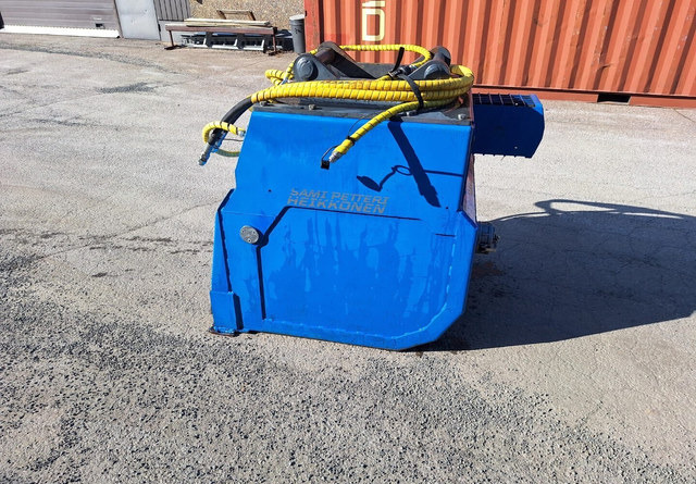 Dynaset HRVB 830-90 - Godet pour Engins de chantier: photos 2 Dynaset HRVB 830-90 - Godet pour Engins de chantier: photos 2