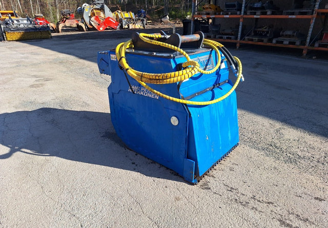 Dynaset HRVB 830-90 - Godet pour Engins de chantier: photos 1 Dynaset HRVB 830-90 - Godet pour Engins de chantier: photos 1