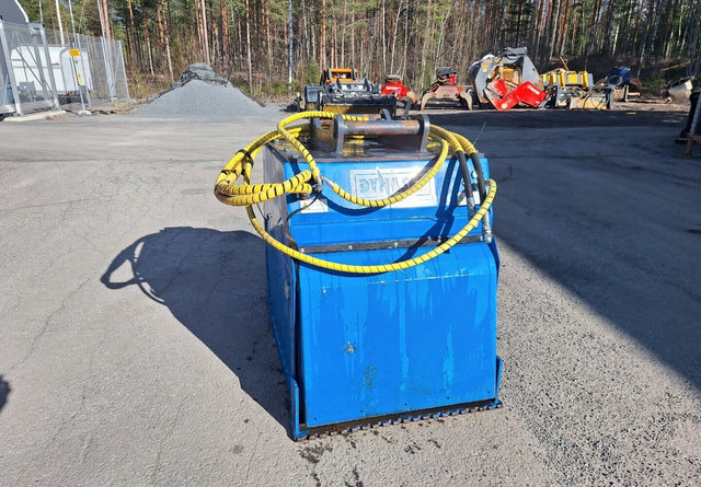 Dynaset HRVB 830-90 - Godet pour Engins de chantier: photos 5 Dynaset HRVB 830-90 - Godet pour Engins de chantier: photos 5