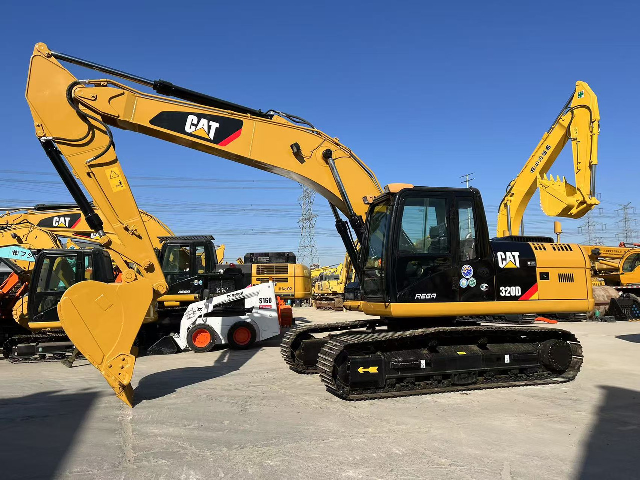 CAT 320D - Pelle sur chenille: photos 5 CAT 320D - Pelle sur chenille: photos 5