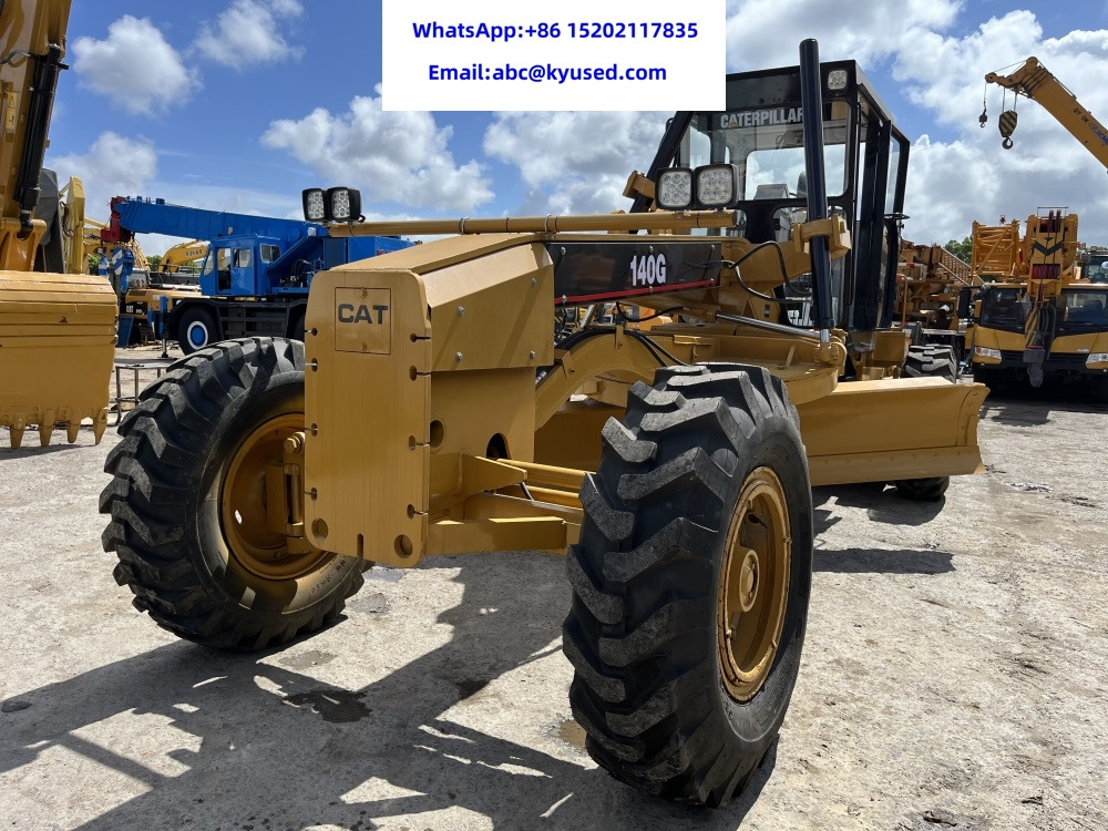 CATERPILLAR 140g 140h 140k 14h 120g 120h 160h 140m 12g - Niveleuse: photos 1 CATERPILLAR 140g 140h 140k 14h 120g 120h 160h 140m 12g - Niveleuse: photos 1