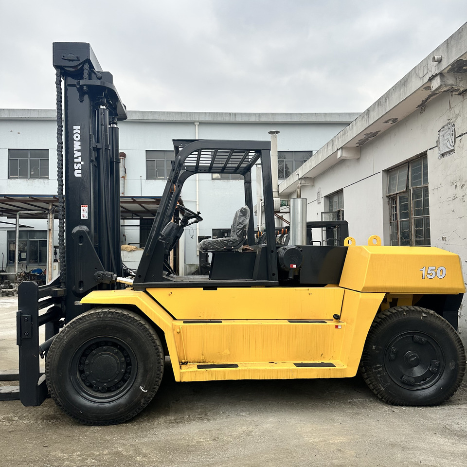 KOMATSU FD150 FD100 FD30 FD50 FD80 3Ton 5ton 8ton 10ton 15ton 16ton 20ton komatsu forklift - Chariot élévateur diesel: photos 3 KOMATSU FD150 FD100 FD30 FD50 FD80 3Ton 5ton 8ton 10ton 15ton 16ton 20ton komatsu forklift - Chariot élévateur diesel: photos 3