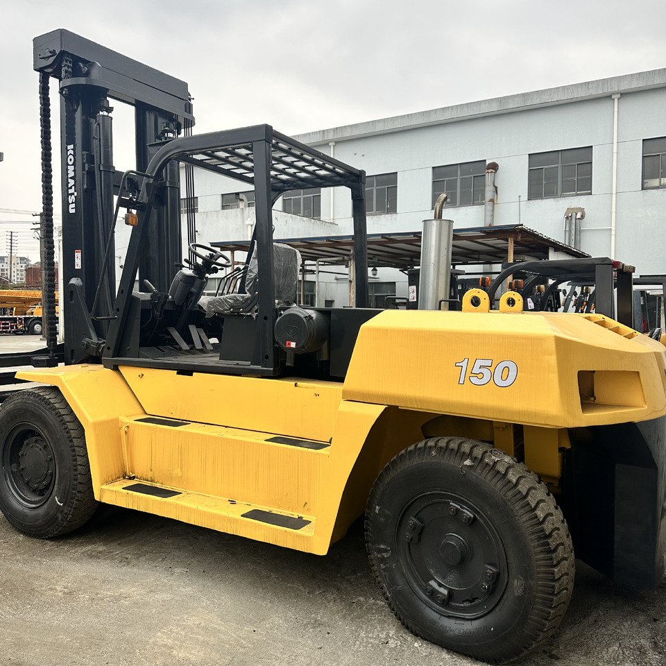 KOMATSU FD150 FD100 FD30 FD50 FD80 3Ton 5ton 8ton 10ton 15ton 16ton 20ton komatsu forklift - Chariot élévateur diesel: photos 1 KOMATSU FD150 FD100 FD30 FD50 FD80 3Ton 5ton 8ton 10ton 15ton 16ton 20ton komatsu forklift - Chariot élévateur diesel: photos 1