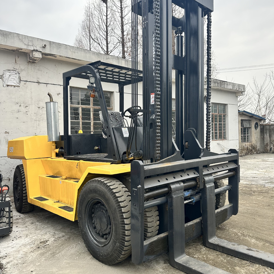 KOMATSU FD150 FD100 FD30 FD50 FD80 3Ton 5ton 8ton 10ton 15ton 16ton 20ton komatsu forklift - Chariot élévateur diesel: photos 4 KOMATSU FD150 FD100 FD30 FD50 FD80 3Ton 5ton 8ton 10ton 15ton 16ton 20ton komatsu forklift - Chariot élévateur diesel: photos 4