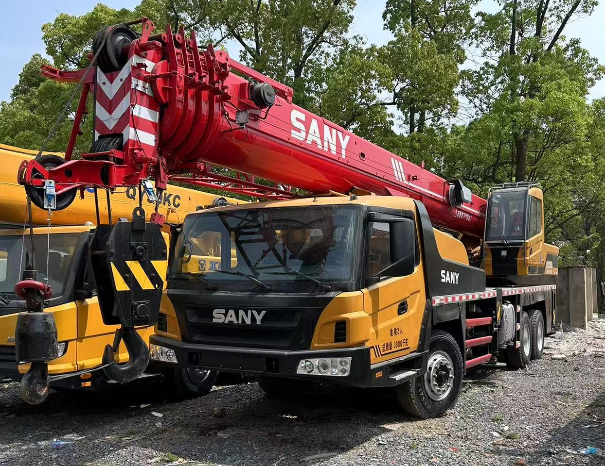 SANY STC250 STC300 STC350 STC500 STC750 25ton 30ton 35ton 50t 75t truck crane - Grue mobile: photos 1 SANY STC250 STC300 STC350 STC500 STC750 25ton 30ton 35ton 50t 75t truck crane - Grue mobile: photos 1
