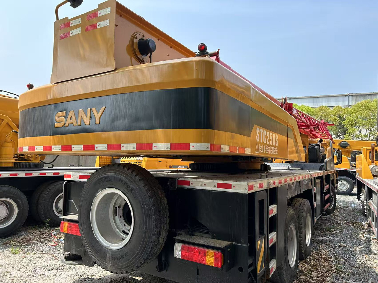 SANY STC250 STC300 STC350 STC500 STC750 25ton 30ton 35ton 50t 75t truck crane - Grue mobile: photos 4 SANY STC250 STC300 STC350 STC500 STC750 25ton 30ton 35ton 50t 75t truck crane - Grue mobile: photos 4