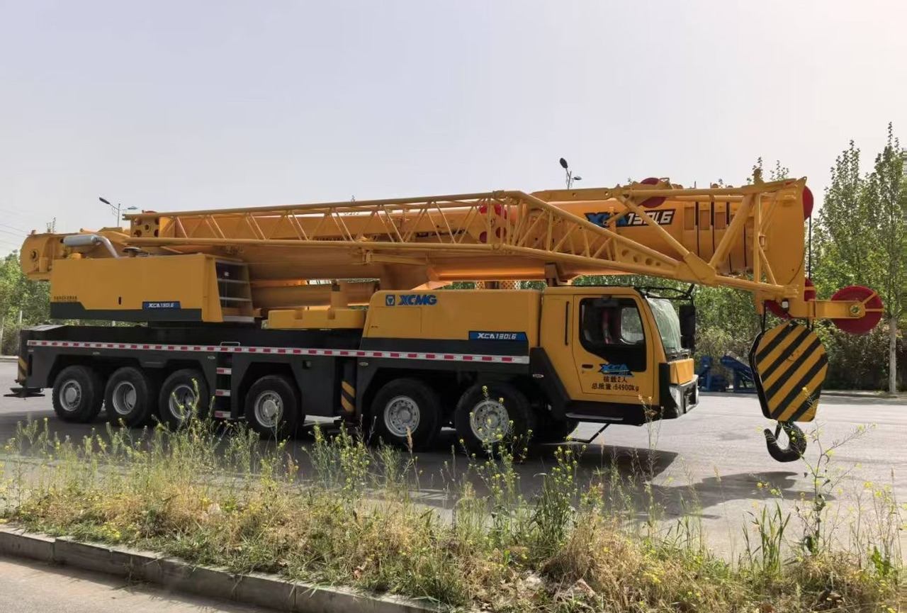 XCMG QY130K 130 ton 120 ton 140ton 150ton 160ton 200t truck crane - Grue mobile: photos 3 XCMG QY130K 130 ton 120 ton 140ton 150ton 160ton 200t truck crane - Grue mobile: photos 3