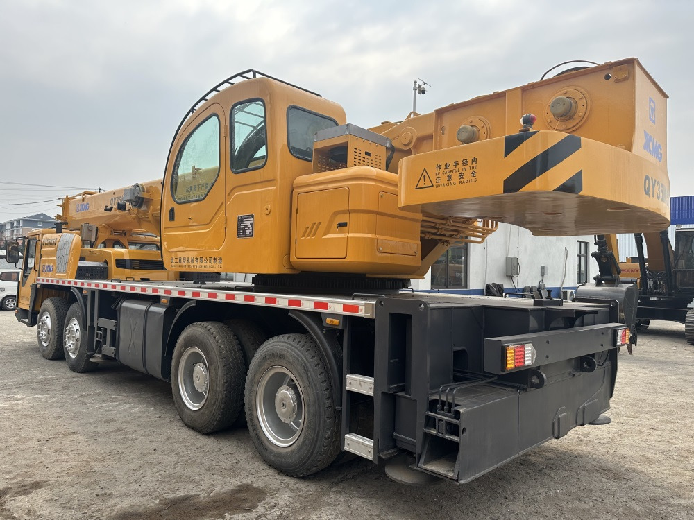 XCMG QY35K xct35l5 qy35k5c 35 ton truck crane - Grue mobile: photos 2 XCMG QY35K xct35l5 qy35k5c 35 ton truck crane - Grue mobile: photos 2