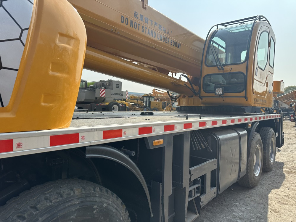 XCMG QY35K xct35l5 qy35k5c 35 ton truck crane - Grue mobile: photos 5 XCMG QY35K xct35l5 qy35k5c 35 ton truck crane - Grue mobile: photos 5