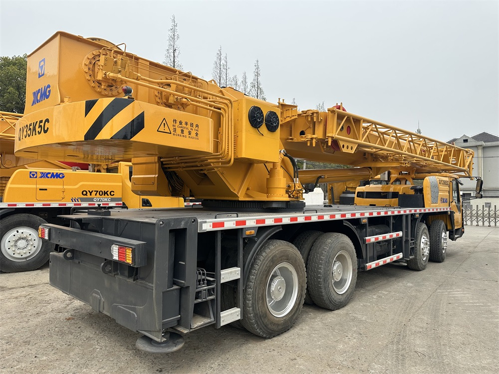 XCMG QY35K5 XCT35 QY35K5C 35 ton truck crane - Grue mobile: photos 4 XCMG QY35K5 XCT35 QY35K5C 35 ton truck crane - Grue mobile: photos 4