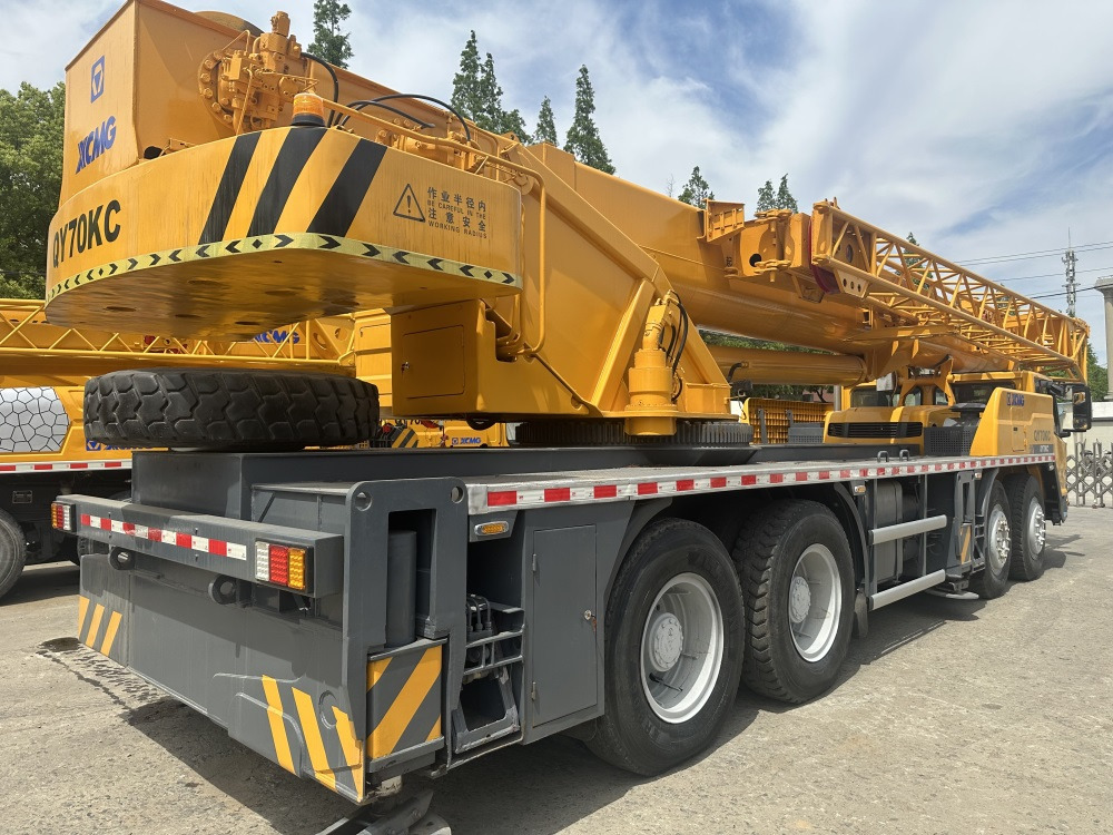 XCMG qy70kc xct75 qy75kc 70ton 75 ton 80 ton 85 ton 90 ton 100 ton 110 ton 130 ton truck crane - Grue mobile: photos 4 XCMG qy70kc xct75 qy75kc 70ton 75 ton 80 ton 85 ton 90 ton 100 ton 110 ton 130 ton truck crane - Grue mobile: photos 4