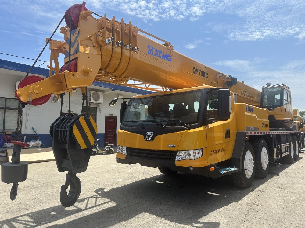 XCMG qy70kc xct75 qy75kc 75 ton truck crane - Grue mobile: photos 1 XCMG qy70kc xct75 qy75kc 75 ton truck crane - Grue mobile: photos 1