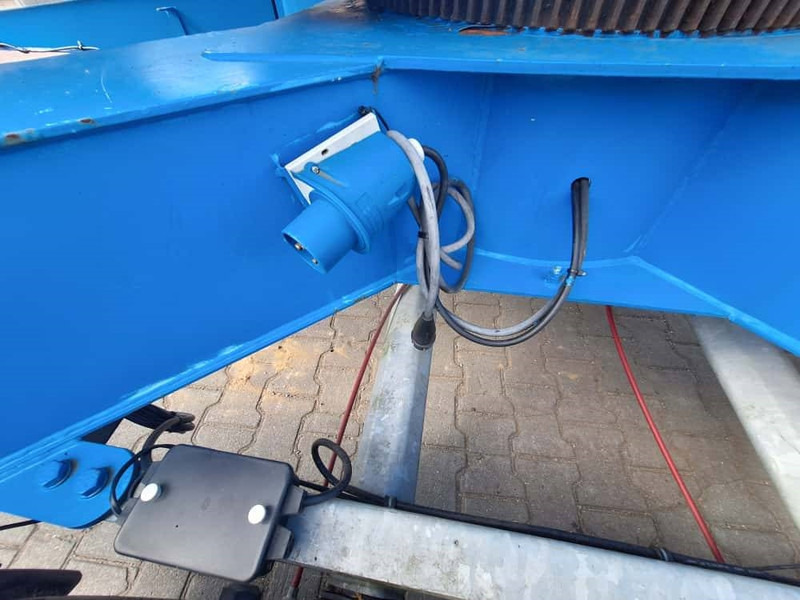 Midi LT 14.14 RD-XP - Grue: photos 4 Midi LT 14.14 RD-XP - Grue: photos 4