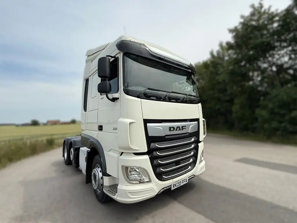 DAF XF 105 (FFA) - Tracteur routier: photos 1 DAF XF 105 (FFA) - Tracteur routier: photos 1