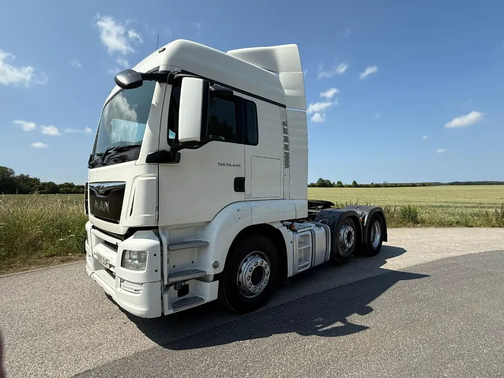 MAN TGS 26.440 6x2 (OUF) - Tracteur routier: photos 4 MAN TGS 26.440 6x2 (OUF) - Tracteur routier: photos 4