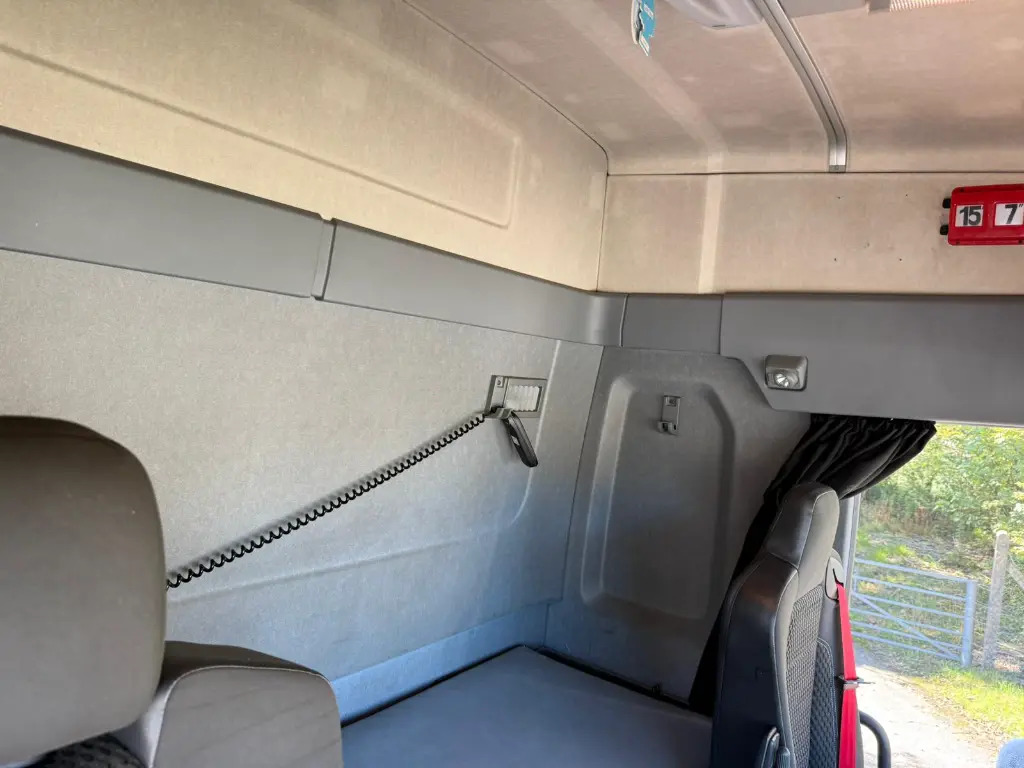 Tracteur routier Renault T 480 (UBS): photos 11