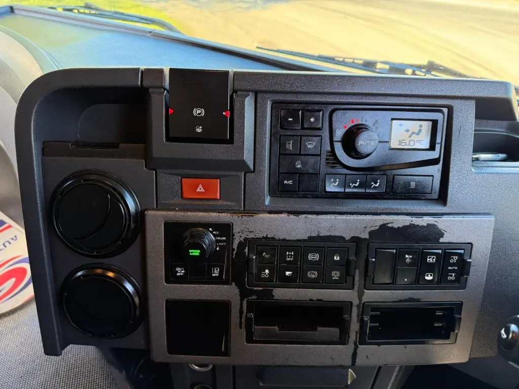 Tracteur routier Renault T 480 (UBS): photos 10