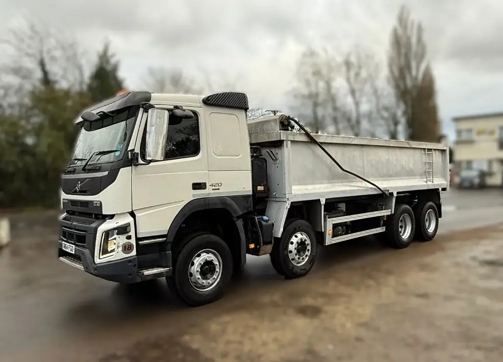 Volvo FMX 420 8x4 Tipper - RHD - Camion benne: photos 1 Volvo FMX 420 8x4 Tipper - RHD - Camion benne: photos 1