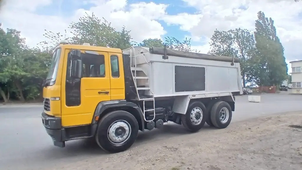 Volvo Tipper (KXS) - Camion benne: photos 4 Volvo Tipper (KXS) - Camion benne: photos 4