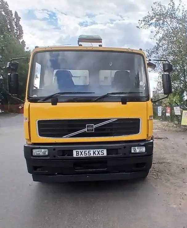 Volvo Tipper (KXS) - Camion benne: photos 2 Volvo Tipper (KXS) - Camion benne: photos 2